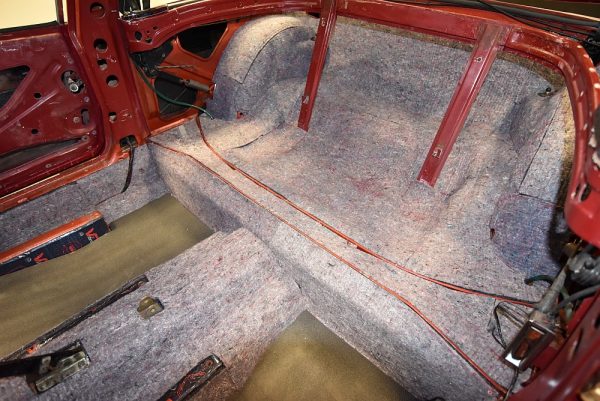 Second layer in a car interior: 12mm acoustic felt and 8mm PPE ECO foam, view 2