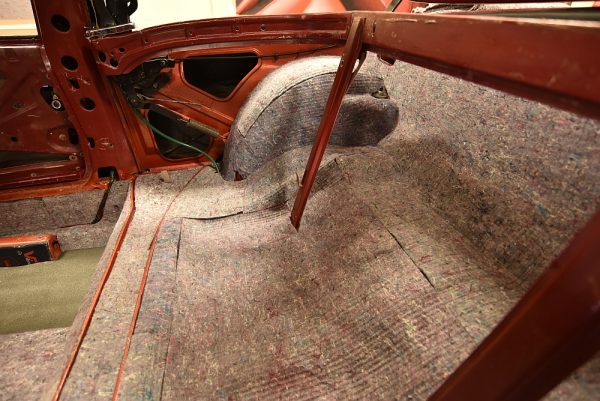 Second layer in a car interior: 12mm acoustic felt and 8mm PPE ECO foam, view 1