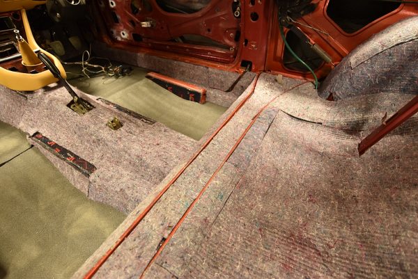 Second layer in a car interior: 12mm acoustic felt and 8mm PPE ECO foam, view 3